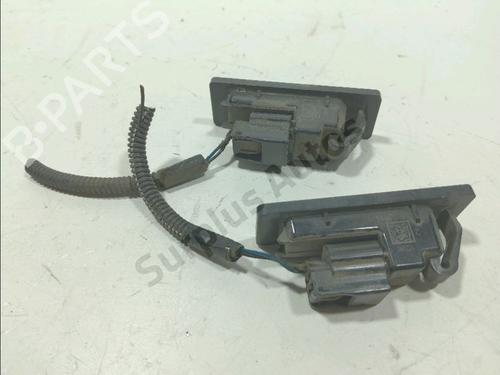 Licence plate light RENAULT CLIO V (B7_) 1.5 Blue dCi 100 (B7AD) | BP39089679I40 - Image 2