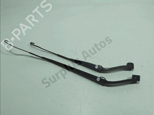 Used Front windshield wiper arm Front windshield wiper arm 37220810 37220810