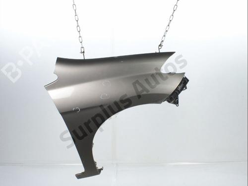 right-front-fenders-honda-fr-v-be-2004-34115679 main image