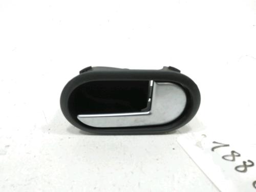 Used Front right interior door handle Front right interior door handle 37774918 37774918
