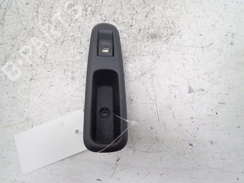 Used Right rear window switch PEUGEOT 5008 (0U_, 0E_) 1.6 HDi (110 hp) 30999260