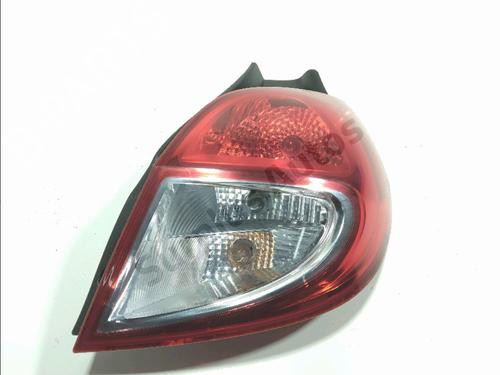 Højre baglygte RENAULT CLIO III (BR0/1, CR0/1) 1.2 16V (BR02, BR0J, BR11, CR02, CR0J, CR11) (75 hp) 31636061
