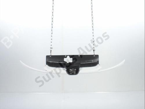 Grill PEUGEOT 206 Hatchback (2A/C) [1998-2012]  28235630