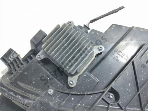 Right headlight TESLA MODEL Y (5YJY) EV Performance All-wheel Drive | BP37786923C29 - Image 4