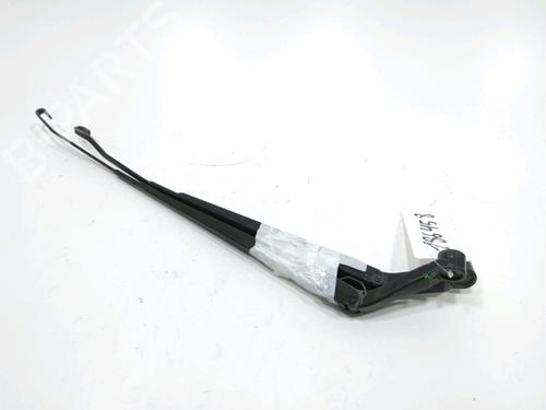 Used Front windshield wiper arm TOYOTA AVENSIS (_T25_) 2.2 D-4D (ADT251_, ADT251R) (150 hp) 31007631