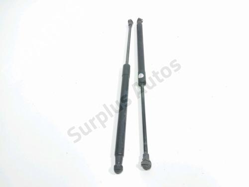 tailgate-lift-support-toyota-auris-_e15_-2006-2007-2008-2009-2010-2011-2012-2013-28261832 main image