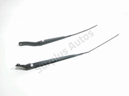 front-windshield-wiper-arm-renault-clio-iii-br01-cr01-2005-2006-2007-2008-2009-2010-2011-2012-2013-2014-33569042 main image
