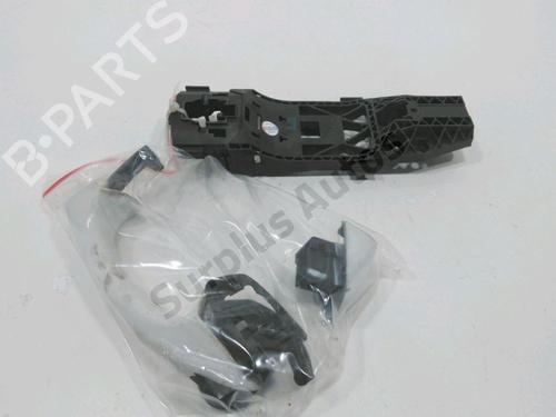 rear-left-exterior-door-handle-vw-golf-vii-5g1-bq1-be1-be2-2012-2013-2014-2015-2016-2017-2018-2019-2020-2021-30999801 main image