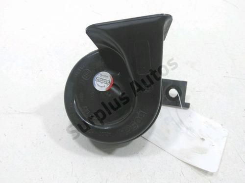 Used Horn NISSAN MICRA III (K12) 1.2 16V (80 hp) 30986255