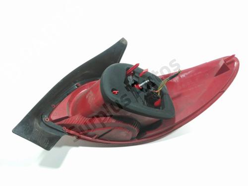 Left taillight PEUGEOT 206+ (2L_, 2M_) 1.4 HDi eco 70 | BP28270113C34 