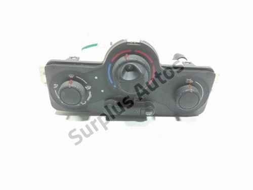 Used Climate control Climate control 30086083 30086083