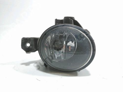 Used Right front fog light Right front fog light 39089580 39089580