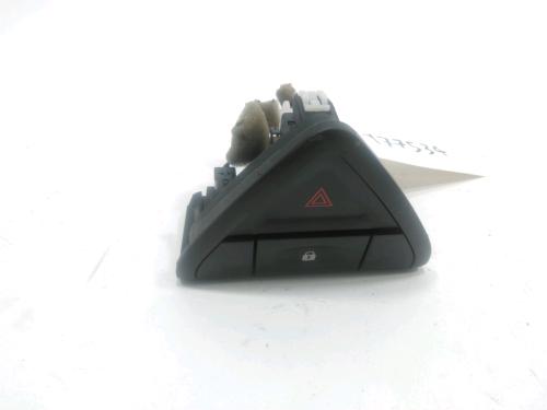 Used Warning switch Warning switch RENAULT KOLEOS I (HY_) 2.0 dCi (HY0K) (150 hp) 37768195 37768195