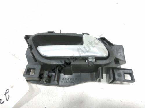 Used Front right interior door handle Front right interior door handle 30996307 30996307