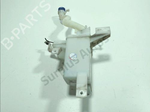 Used Windscreen washer tank Windscreen washer tank SUZUKI SWIFT IV (FZ, NZ) 1.3 DDiS (AZG413D, ZC02S, ZC92S) (75 hp) 33904213 33904213