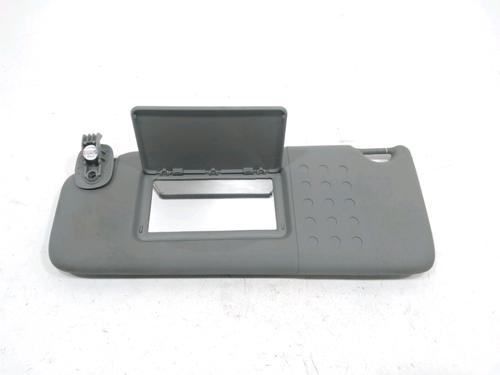 Used Left sun visor Left sun visor 31004002 31004002
