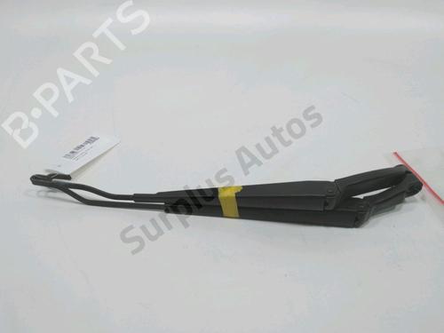Used Front windshield wiper arm TOYOTA COROLLA Liftback (_E11_) 1.4 (ZZE111_, ZZE111R) (97 hp) 31007962