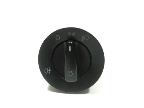 Used Headlight switch VW GOLF IV (1J1) 1.9 TDI (101 hp) 28228437