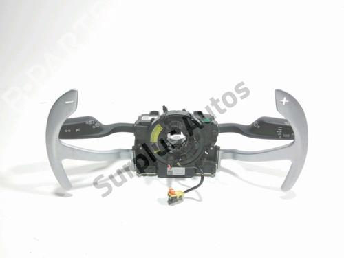 steering-wheel-controls-alfa-romeo-giulia-952_-2015-33034261 main image