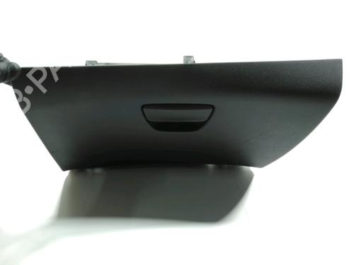 Used Glove box PEUGEOT 208 I (CA_, CC_) 1.2 VTI 82 (82 hp) 28231423
