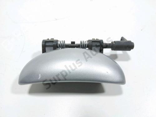 Türgriff hinten rechts außen für PEUGEOT 206 Hatchback (2A/C) 1.4 HDi eco 70 (68 hp) 30166606