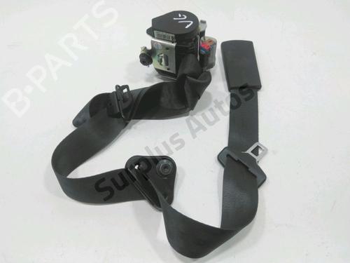 front-left-seatbelt-renault-clio-iv-bh_-2012-2013-2014-2015-2016-2017-2018-2019-2020-2021-33973968 main image