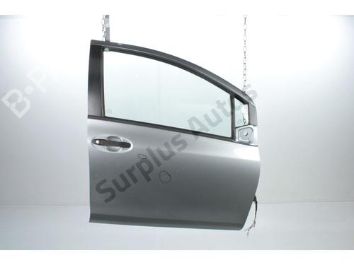 Used Right front door TOYOTA YARIS (_P9_) 1.0 VVT-i (KSP90_, KSP90R) (69 hp) 29858299