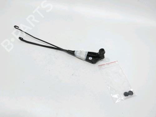 Used Front windshield wiper arm SUZUKI JIMNY Closed Off-Road Vehicle (SN) 1.3 16V 4WD (SN413, JB33) (80 hp) 31007578
