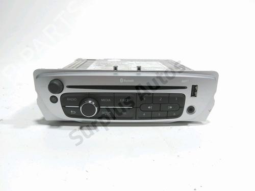 radio-renault-megane-iii-hatchback-bz01_-b3_-2008-36183015 main image