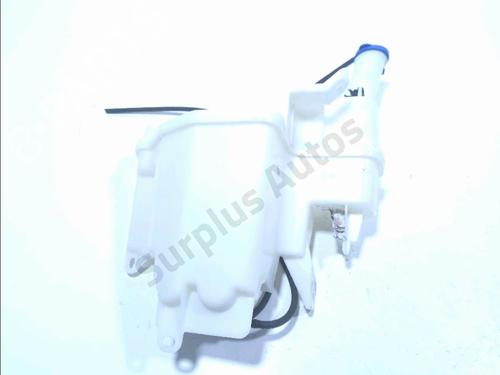 Used Windscreen washer tank Windscreen washer tank 39089848 39089848