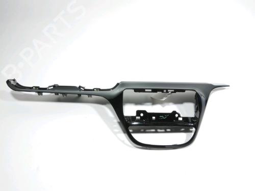 Used Middle console Middle console PEUGEOT 2008 I (CU_) 1.2 VTi (82 hp) 28231607 28231607