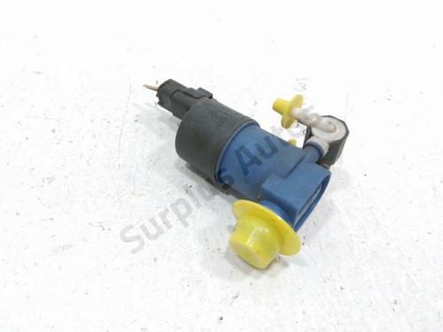 Used Washer pump RENAULT CLIO III Grandtour (KR0/1_) 1.5 dCi (KR0G) (68 hp) 31008589