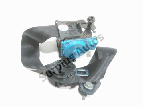 rear-center-seatbelt-citroen-c4-picasso-ii-2013-37770839 main image