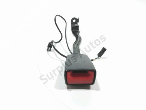 Used Seat buckle VW GOLF VI (5K1) 1.6 TDI (105 hp) 28233759