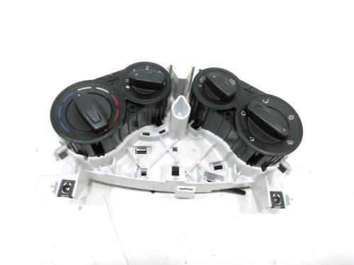 Used Climate control Climate control FORD KA (RU8) 1.2 (69 hp) 37767054 37767054