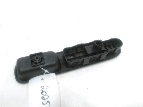 Right front window switch PEUGEOT 307 Break (3E) 1.6 HDi 110 | BP30994339I26 - Image 2