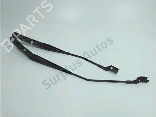 Used Front windshield wiper arm Front windshield wiper arm 37790193 37790193