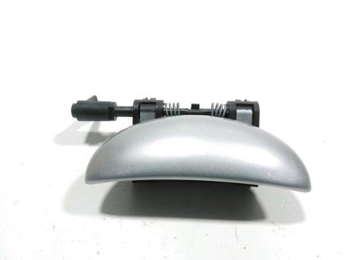 Używane Klamka zewnętrzna drzwi tylnych prawych PEUGEOT 206 Hatchback (2A/C) 2.0 HDI 90 (90 hp) 28251744