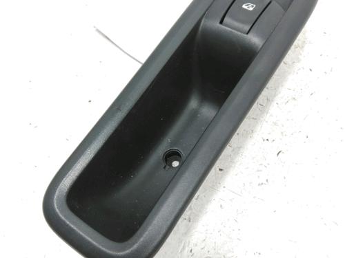 Used Right front window switch RENAULT TWINGO II (CN0_) 1.5 dCi (CN0U) (84 hp) 30994191