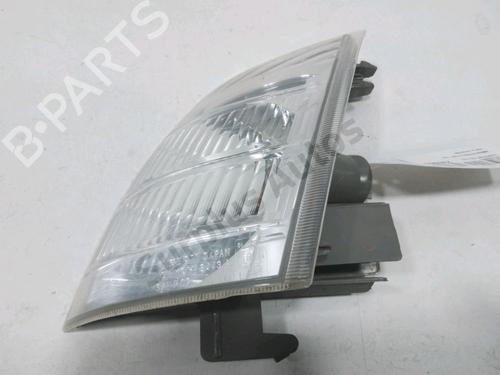 Used Left front indicator NISSAN X-TRAIL I (T30) 2.2 Di 4x4 (114 hp) 31004439