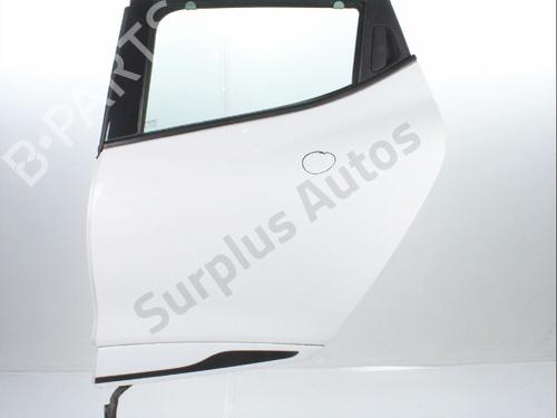 Dør venstre bak Dør venstre bak RENAULT CLIO IV (BH_) 1.2 TCe 120 (BHM0) (120 hp) 36796592 36796592