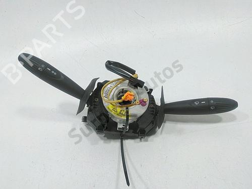 steering-wheel-controls-fiat-500-312_-2007-39462392 main image