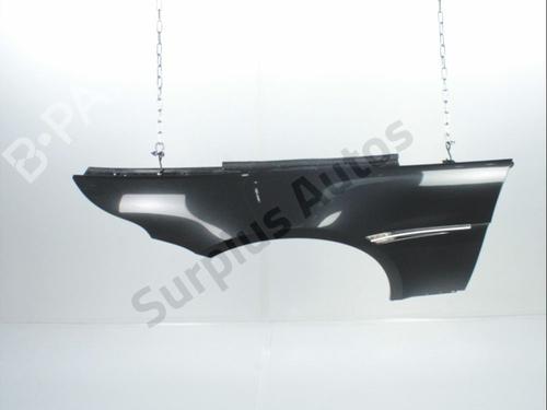 left-front-fenders-bmw-6-e63-2003-2004-2005-2006-2007-2008-2009-2010-28236035 main image