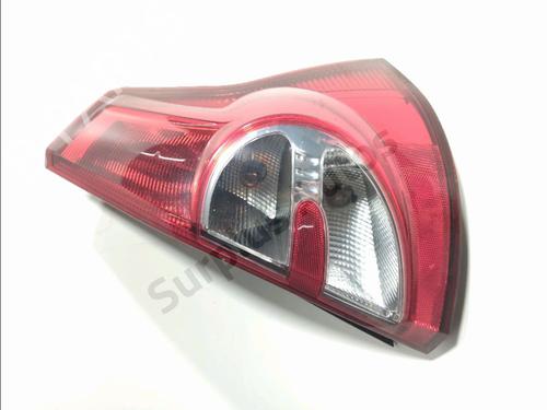 right-taillight-dacia-sandero-2008-32461104 main image
