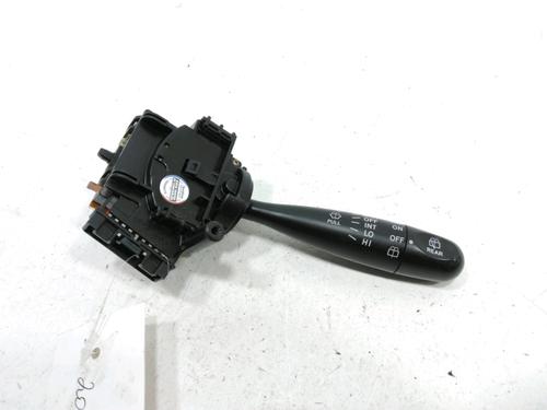 Used Switch TOYOTA YARIS (_P1_) 1.0 (SCP10_, SCP10R) (68 hp) 30989559