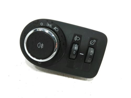 Used Headlight switch OPEL CORSA D (S07) 1.0 (L08, L68) (65 hp) 30990393