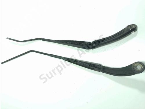 Used Front windshield wiper arm RENAULT CAPTUR I (J5_, H5_) 1.5 dCi 90 (J5N4, J5M5, J5MW, J5M6, J5AL, J5AJ) (90 hp) 32379745