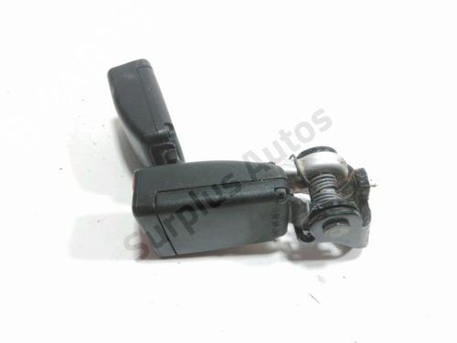 seat-buckle-peugeot-2008-i-cu_-2013-32460792 main image