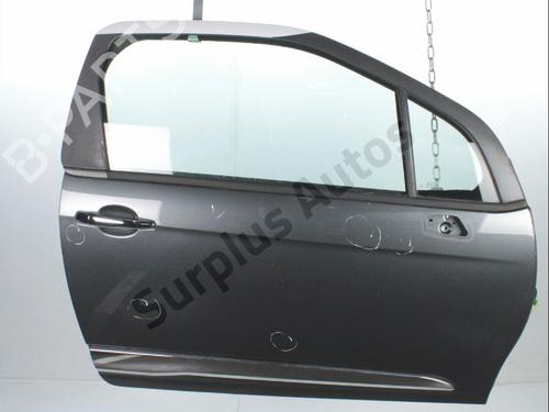 Used Right front door Right front door 39260225 39260225