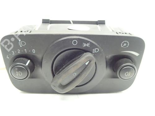 Used Headlight switch Headlight switch 37767468 37767468